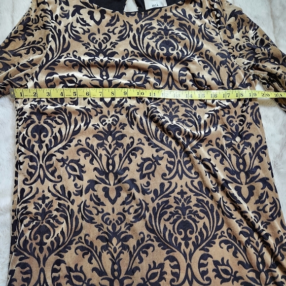 Velvet arabesque design shift dress with trumpet sleeves sz medium large xl - Picture 5 of 13